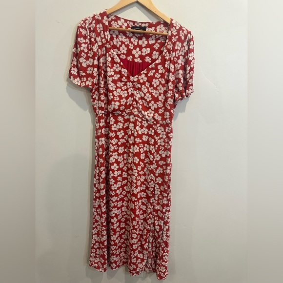 MinkPink Red Midi Dress - Picture 5 of 5